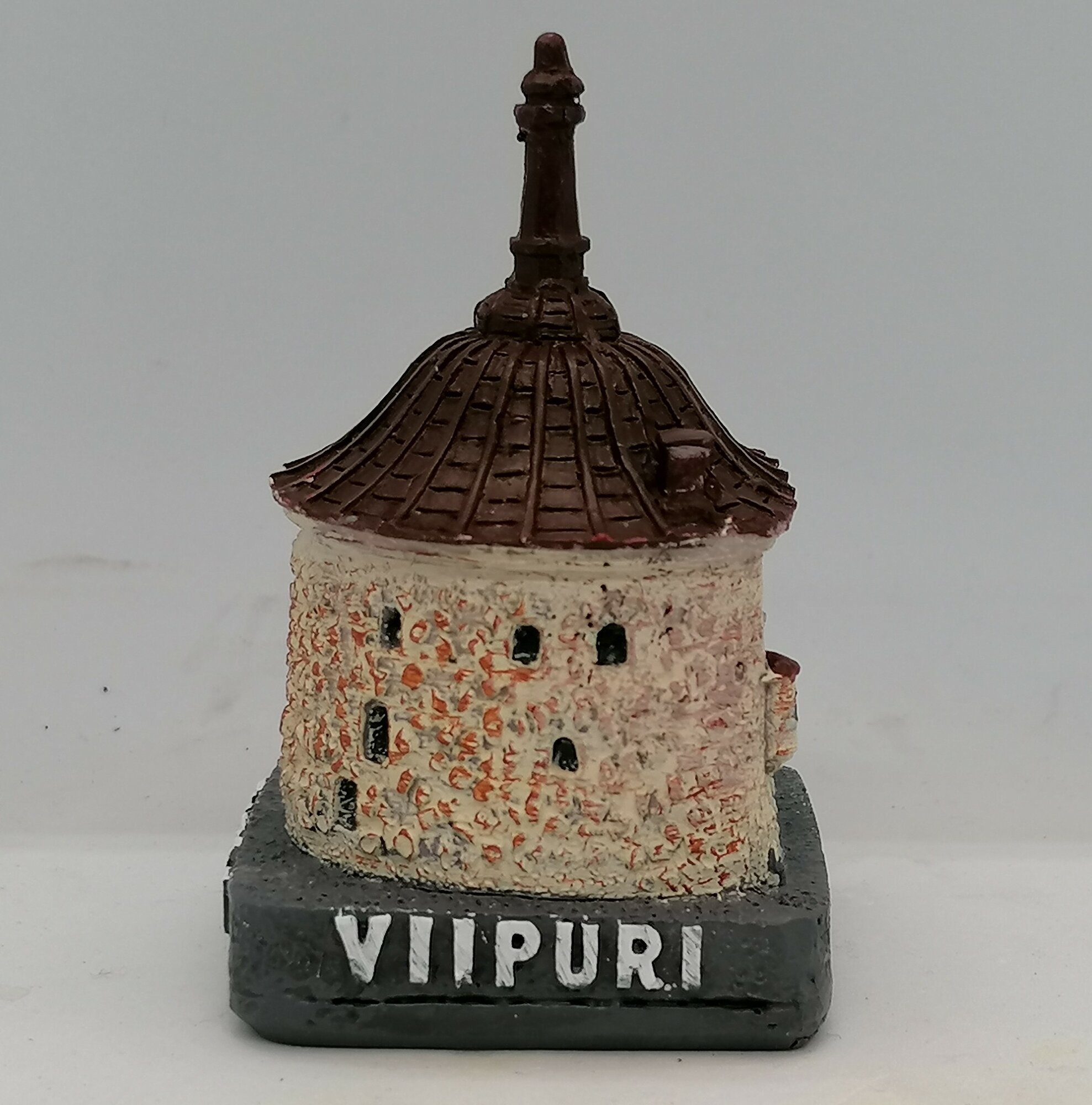 Фигурка из искусственного камня "Выборг. Круглая Башня, малая" — фото 1