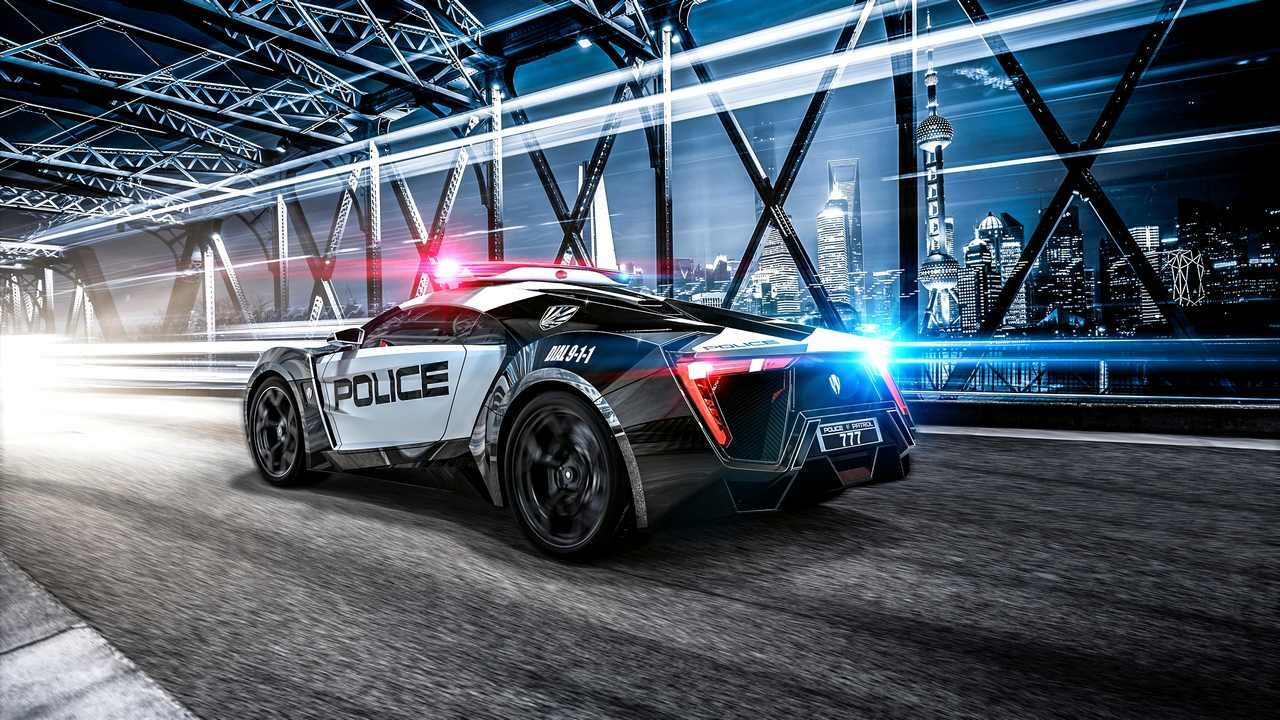 Картина на холсте 60x110 Альянс Лес "Автомобиль полиция спорткар" на подрамнике / интерьер/ декор