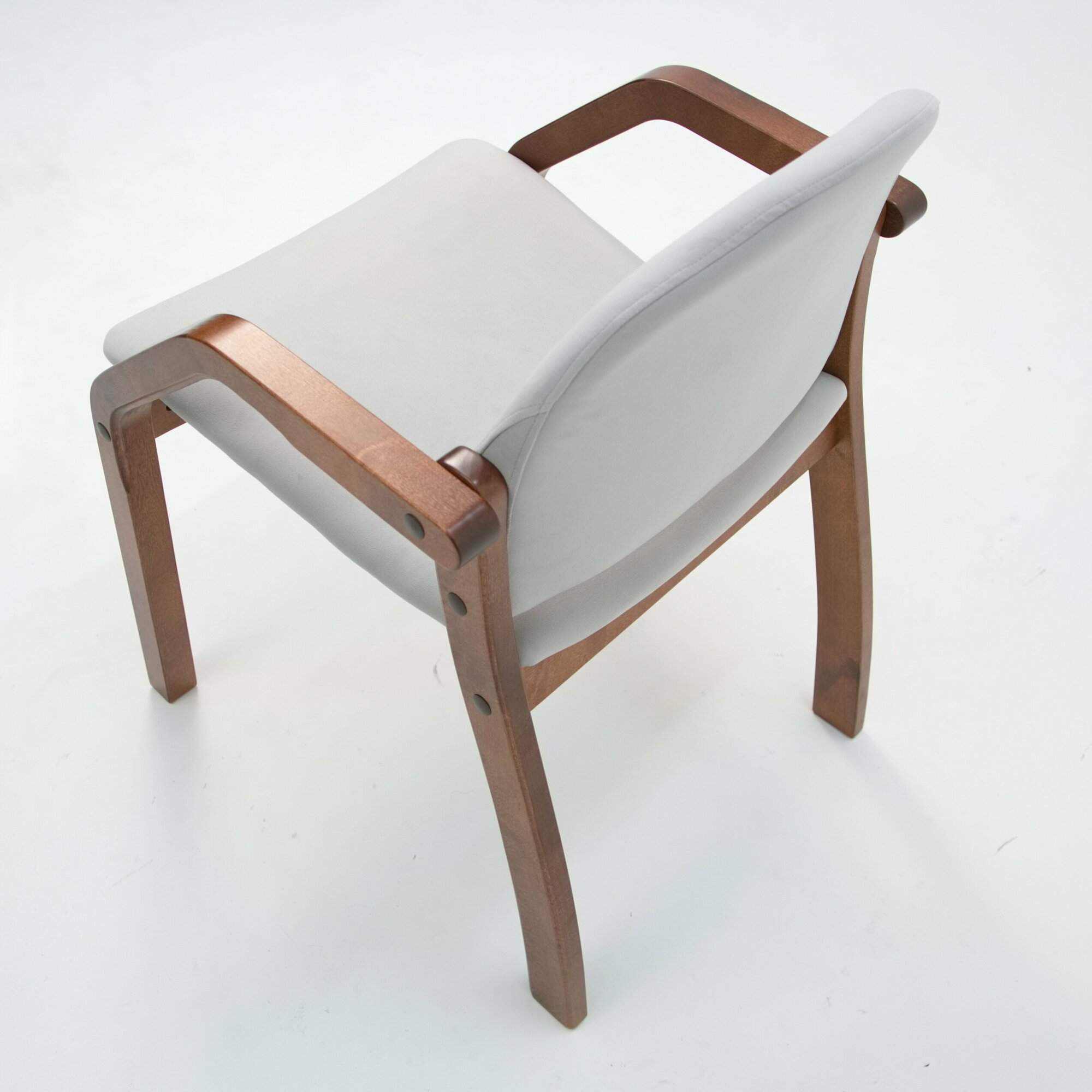 Стул кресло для кухни Джуно 2.0 мягкое, массив дерева (орех/серый Velutto 51) Мебиатор - фотография № 8