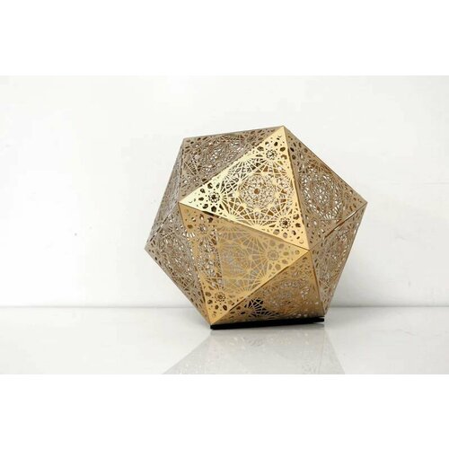 Металлический теневой светильник резной с проекцией на стены потолок сталь большой размер 38 см Золотой 04