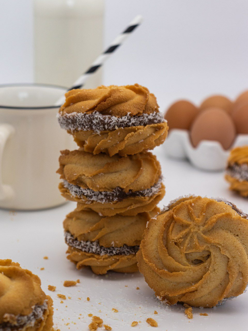 Домашнее печенье, песочное с варёной сгущёнкой, в кокосовой стружке, 800 гр - фотография № 2