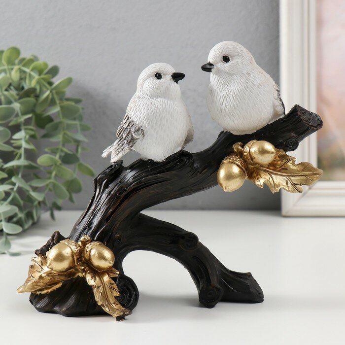 Фигурка полистоун «Две белые птицы на ветке с желудями», 20×8×18 см