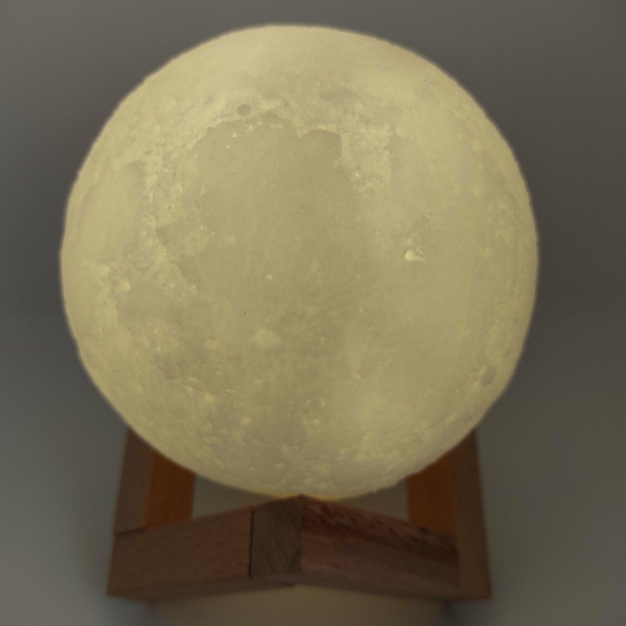 Ночник луна, светильник в форме луны с 3D эффектом, диаметр 9,5 см - фотография № 11