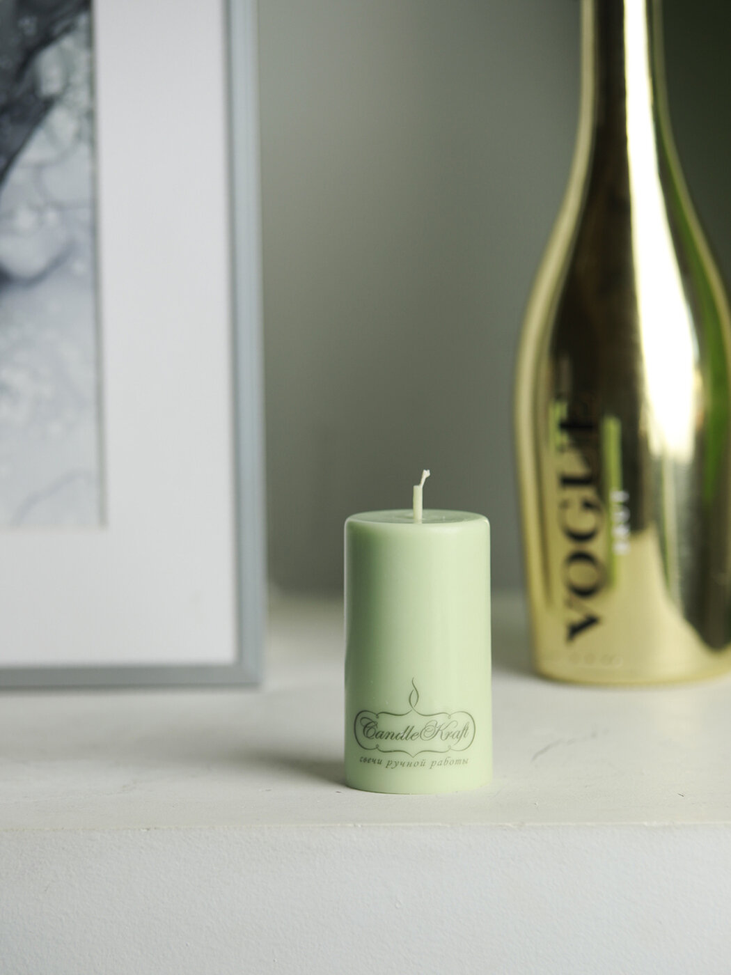 Свеча интерьерная из соевого воска CandleKraft EcoTrend Olive Mini "столбик" — фото 1