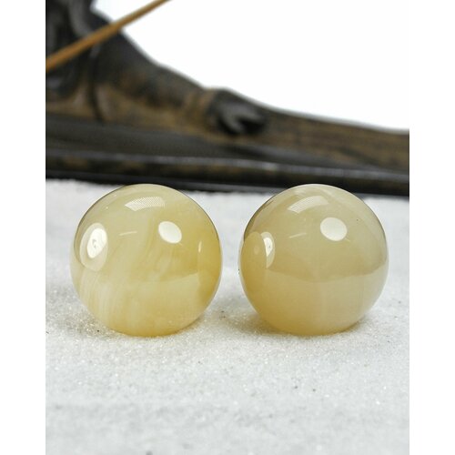 Массажные шары Баодинг Оникс - диаметр 35-36 мм натуральный камень цвет желтый 2 шт - для стоунтерапии здоровья и антистресса 1490₽