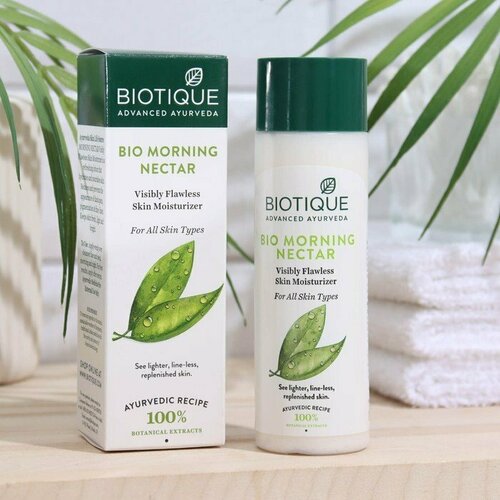 <p>Лосьон для лица BIOTIQUE, 120 мл (комплект из 2 шт)</p><br><p>Это легкое средство для ухода за кожей лица и тела защищает кожу от воздействия УФ-лучей (SPF30), питает кожу витаминами и натуральными минеральными веществами, восполняет ежедневную потерю кожей естественных жиров и влаги. Благодаря содержанию меда, масла зародышей пшеницы и экстракта из морских водорослей лосьон восполняет недостаток увлажненности кожи, смягчает и питает ее. Лосьон имеет консистенцию легкой эмульсии, хорошо наносится на кожу, быстро впитывается и не забивает поры.</p><p>Способ применения: аккуратно протереть лосьоном предварительно очищенную кожу лица и шеи после принятия ванны или душа.</p><br><br>-Вес: 160 г.<br><br>-Фасовка: 1 шт<br><br>-Тип индивидуальной упаковки: Плёнка<br><br>-Длина упаковки: 4.5<br><br>-Высота упаковки: 14<br><br>-Ширина упаковки: 4.5<br><br>-Объем упаковки: 0.284<br><br>-Объем продукта: 0.4267<br><br>-Объем бокса: 6.4<br><br>-Материал: См. на упаковке<br><br>-Вид: Лосьон<br><br>-Тип маски: Кремовая<br><br>-Температурное ограничение: Нет<br><br>-Область применения: Для лица<br><br>-Тип кожи: Для всех типов<br><br>-Назначение: Питание и восстановление