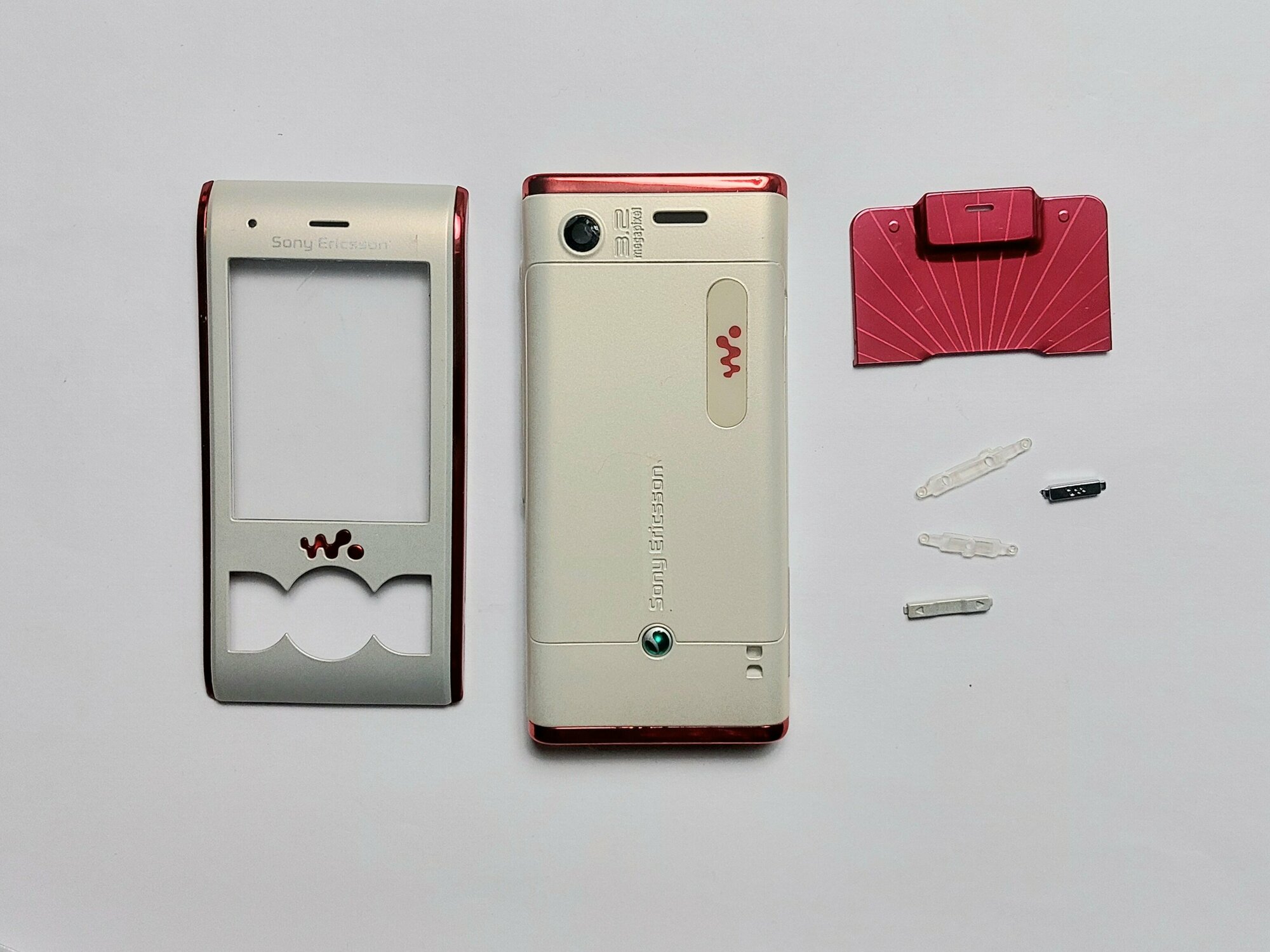 Корпус Sony Ericsson W595 бело\красный