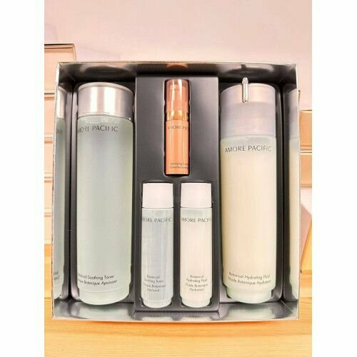 AMORE PACIFIC Увлажняющие тонер и эмульсия для лица в наборе Botanical Essential 2 Set