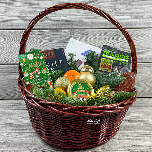 Подарочная корзина с фруктами «Русский Новый год»