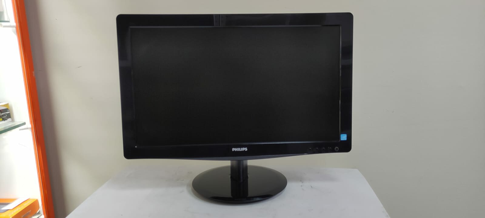 Монитор 18.5" Philips 196V3LSB встроенные колонки (1366x768, 75 Гц, TN)