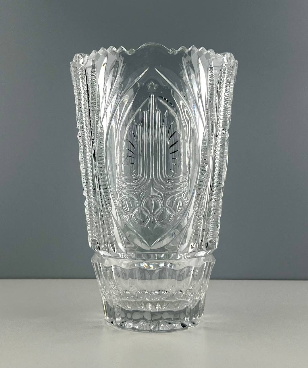 фото Винтажная ваза "Олимпиада 80". Хрусталь Дятьковский хрустальный завод. СССР, 1980-е.