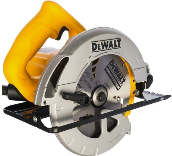 Dewalt DWE560-QS Дисковая ручная пила