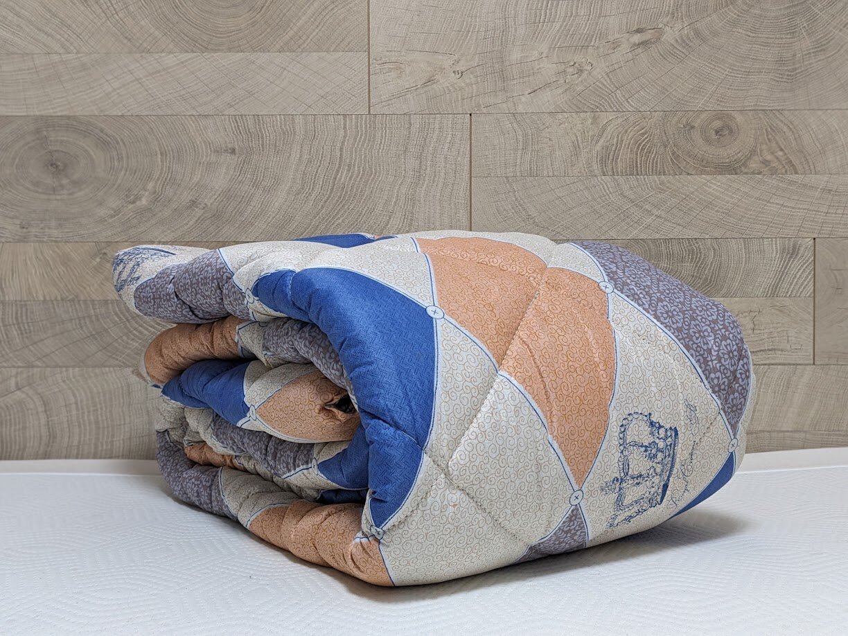 Одеяло ватное 140х205, чехол - поликоттон, бежево-сине-оранжевое - фотография № 4