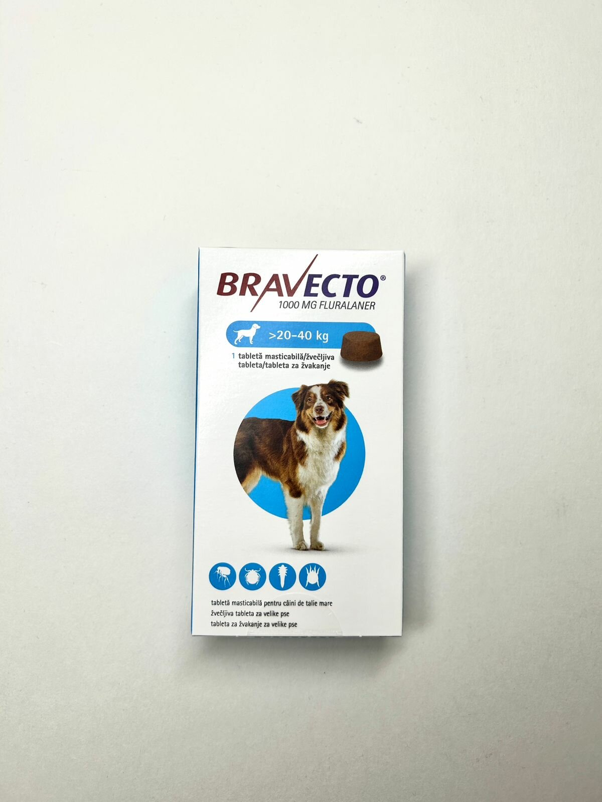 MSD Animal Health Бравекто для собак 20-40 кг, таблетки 1000 мг 1 шт. в уп, 1 уп.