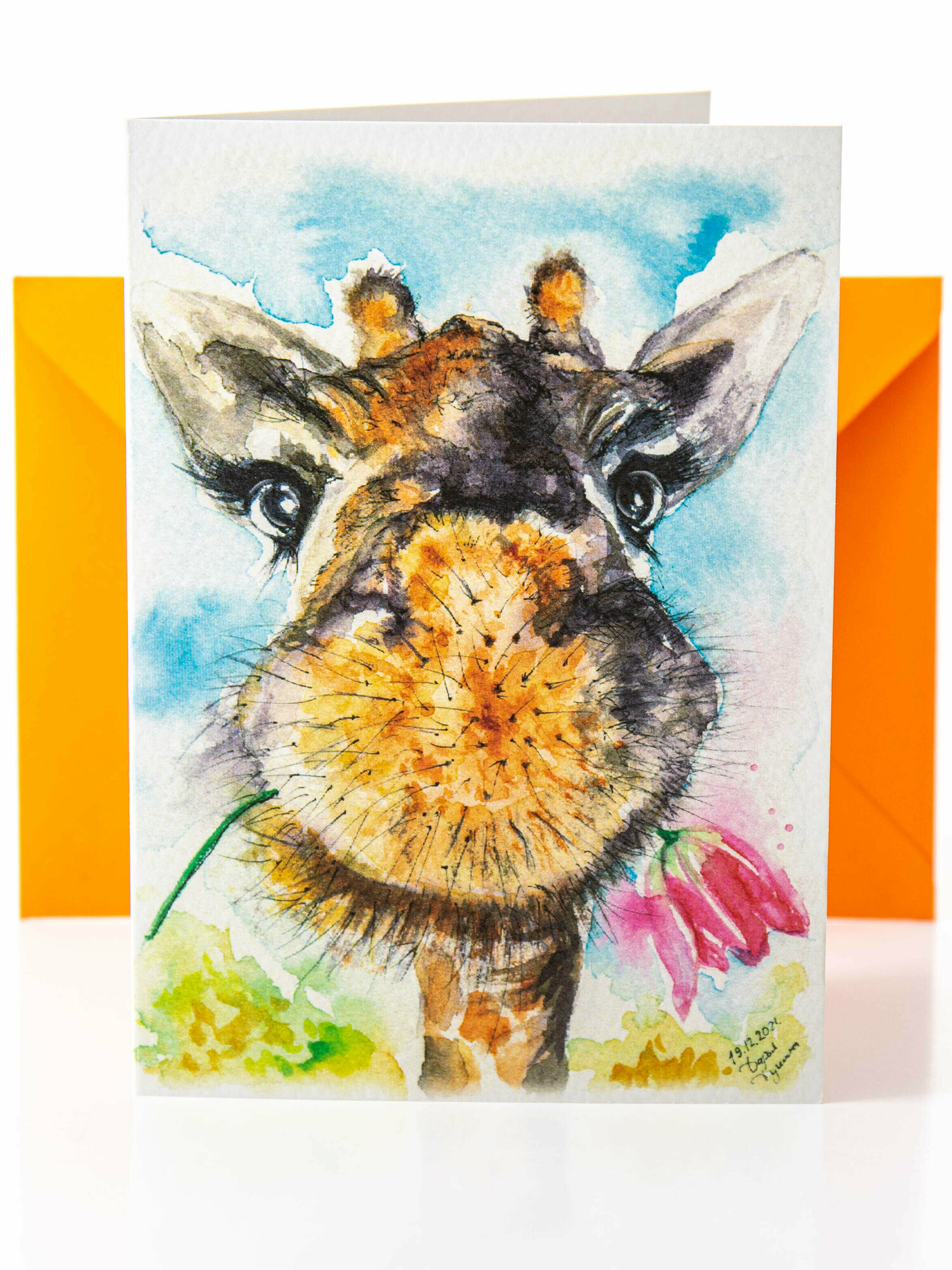 Авторская открытка "Жираф с тюльпаном" для женщин, на 8 Марта, праздник