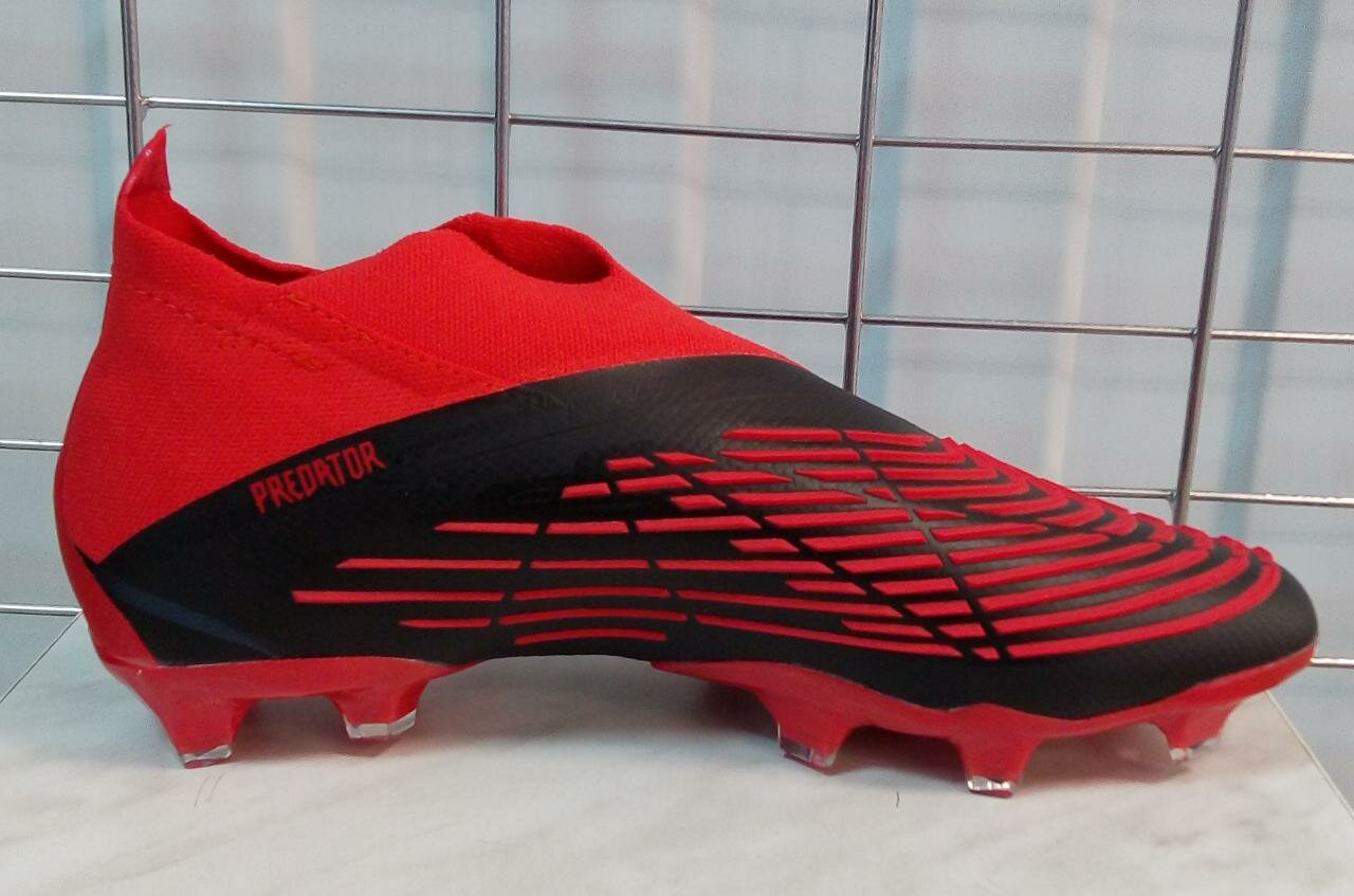 Для футбола ADIDAS PREDATOR размер 42 ( длина по стельке 26 см ) бутсы футбольные и регбийные Красные — фото 1