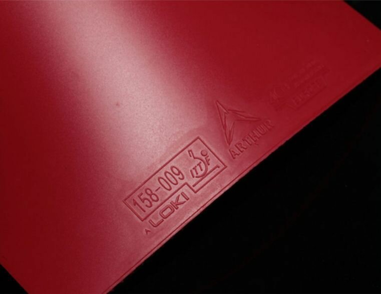 Накладка LOKI Arthur Diamond, красная, гладкая, толщина губки 3 мм — фото 1