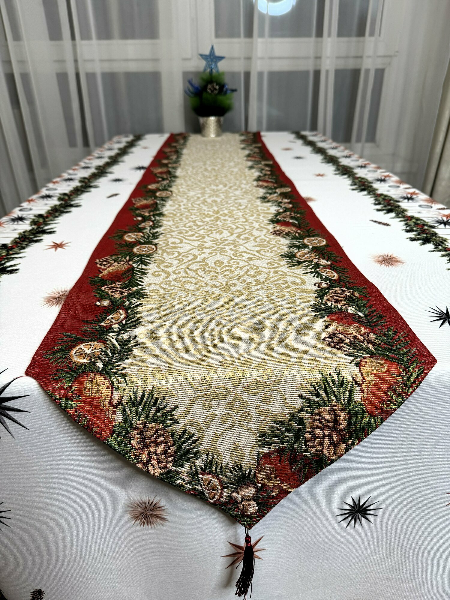Дорожка Новогодняя на стол с люрексом