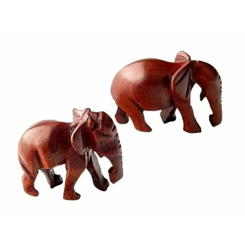 Слоники из Африканского дерева ироко. Малави.