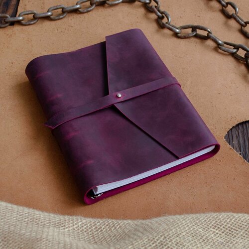 Кожаный блокнот на кольцах со сменными блоками формата А5 2780₽