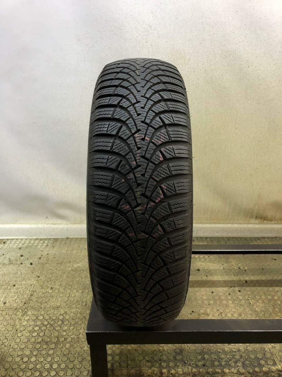 Goodyear UltraGrip 9 195/65 R15 БУ Шины Зимние