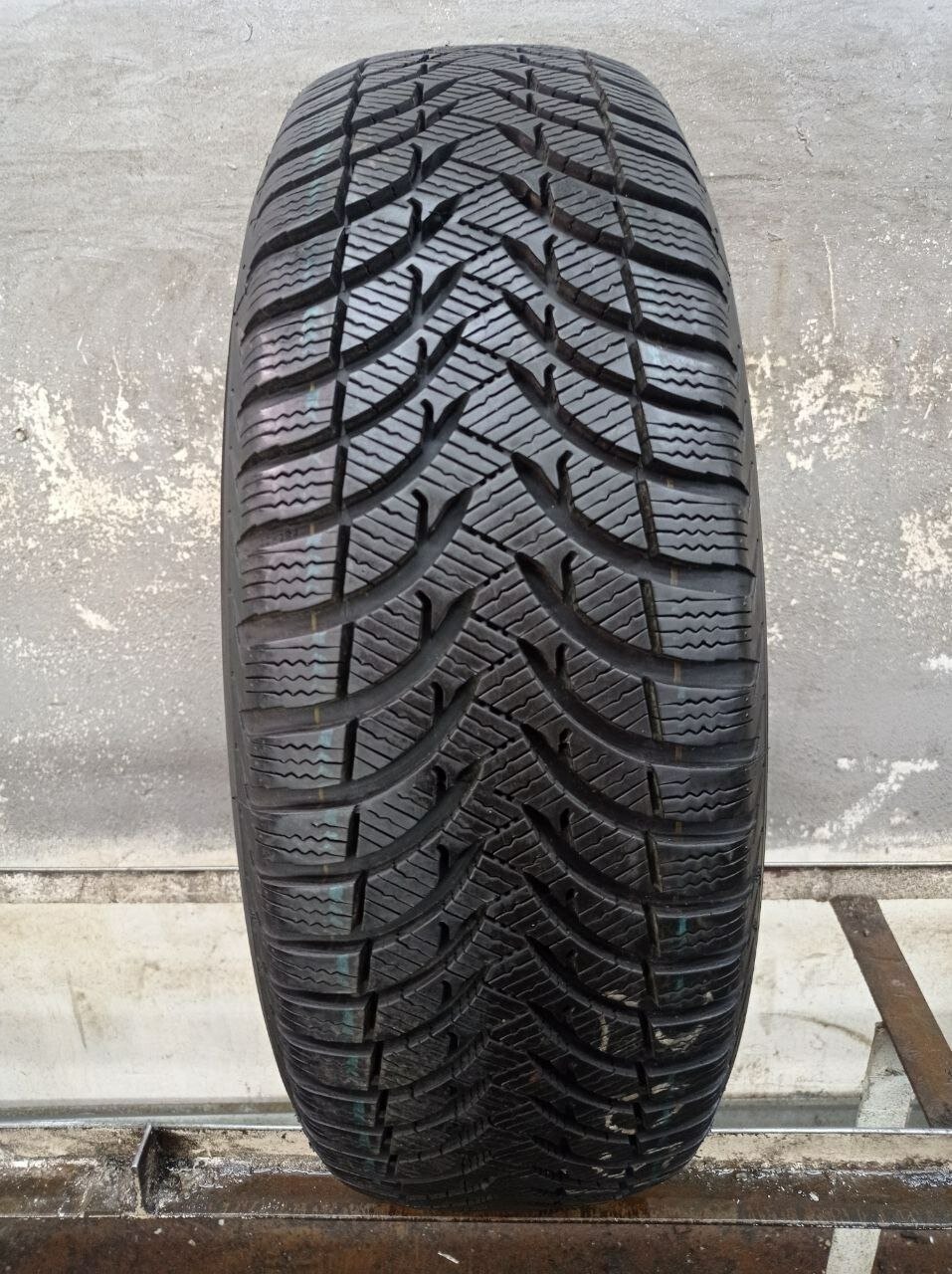 Michelin Alpin A4 205/60 R16 БУ Шины Зимние