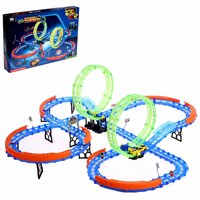 Размер машинки: 8,5 × 4 × 3 см.;
Световые эффекты: горит лампочка на кабине машины.;
Игрушка работает от  ...