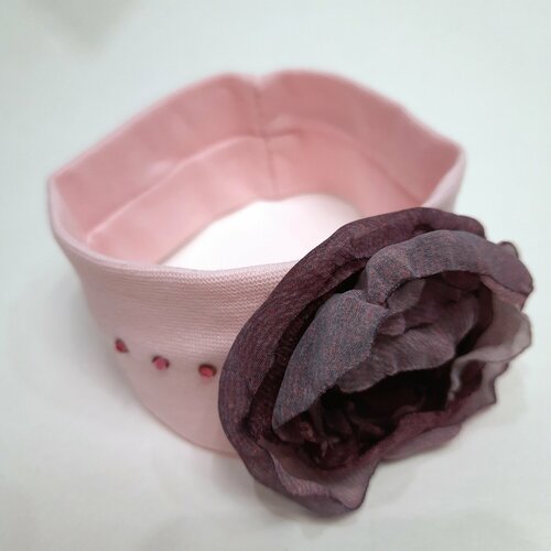 Повязка для волос детская розовая с сиреневой розой повязка для волос детская розовая с атласным цветком