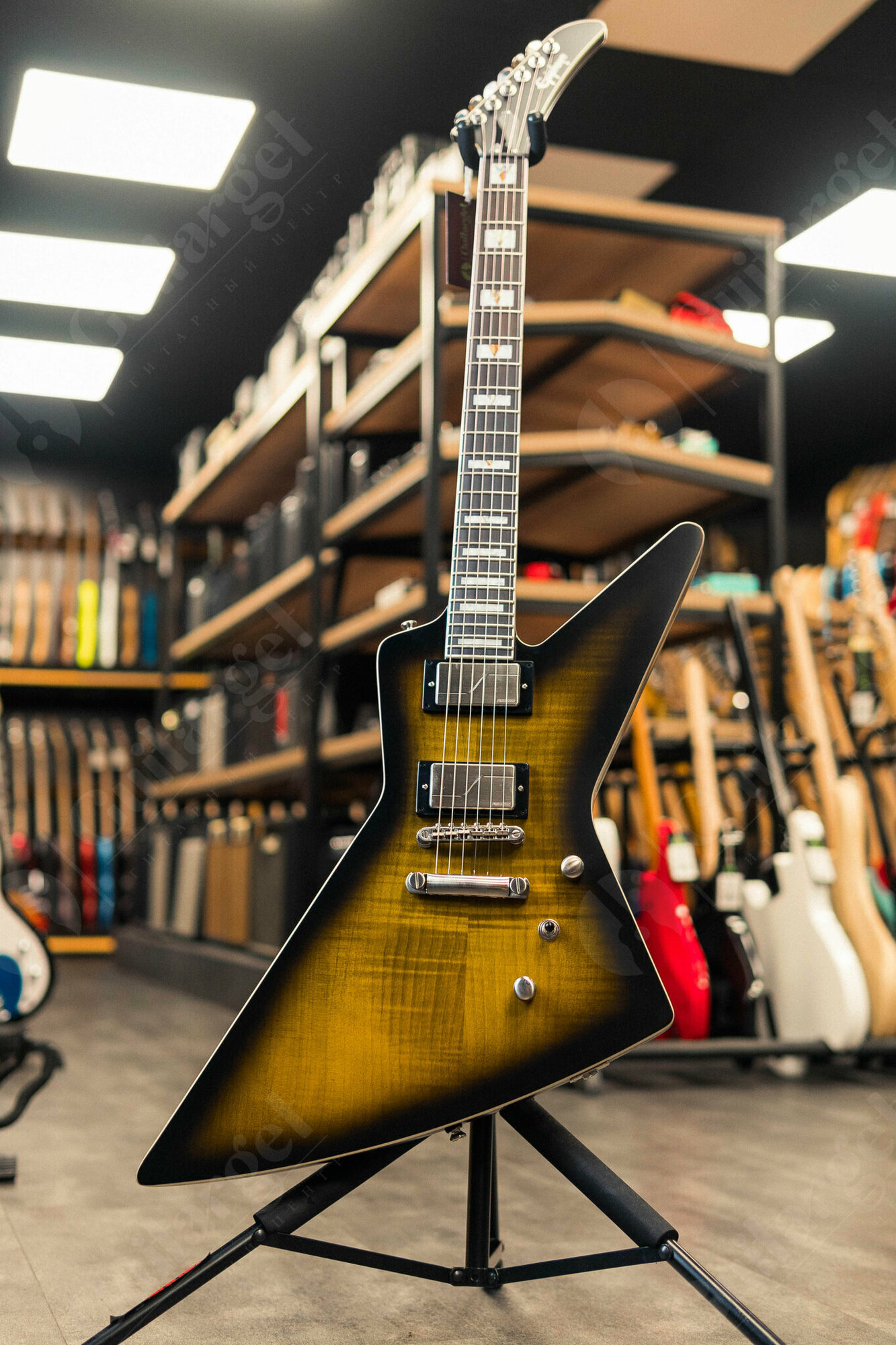 Электрогитара Epiphone Extura Prophecy Yellow Tiger Aged Gloss