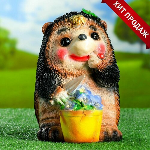 Садовая фигура Ёжик с лопатой садовод 17х17х26см 1023₽