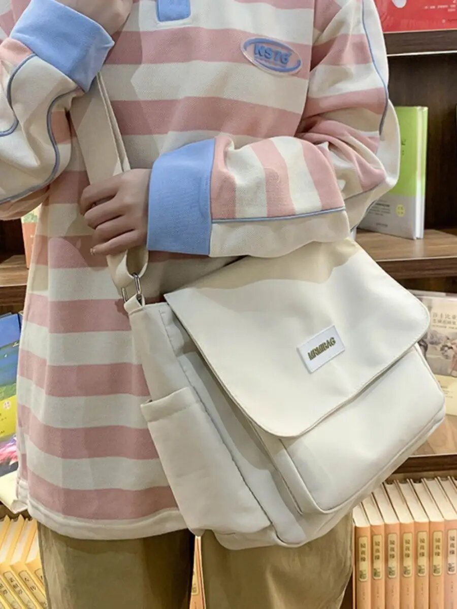 фото Большая сумка через плечо подростковая почтальонка