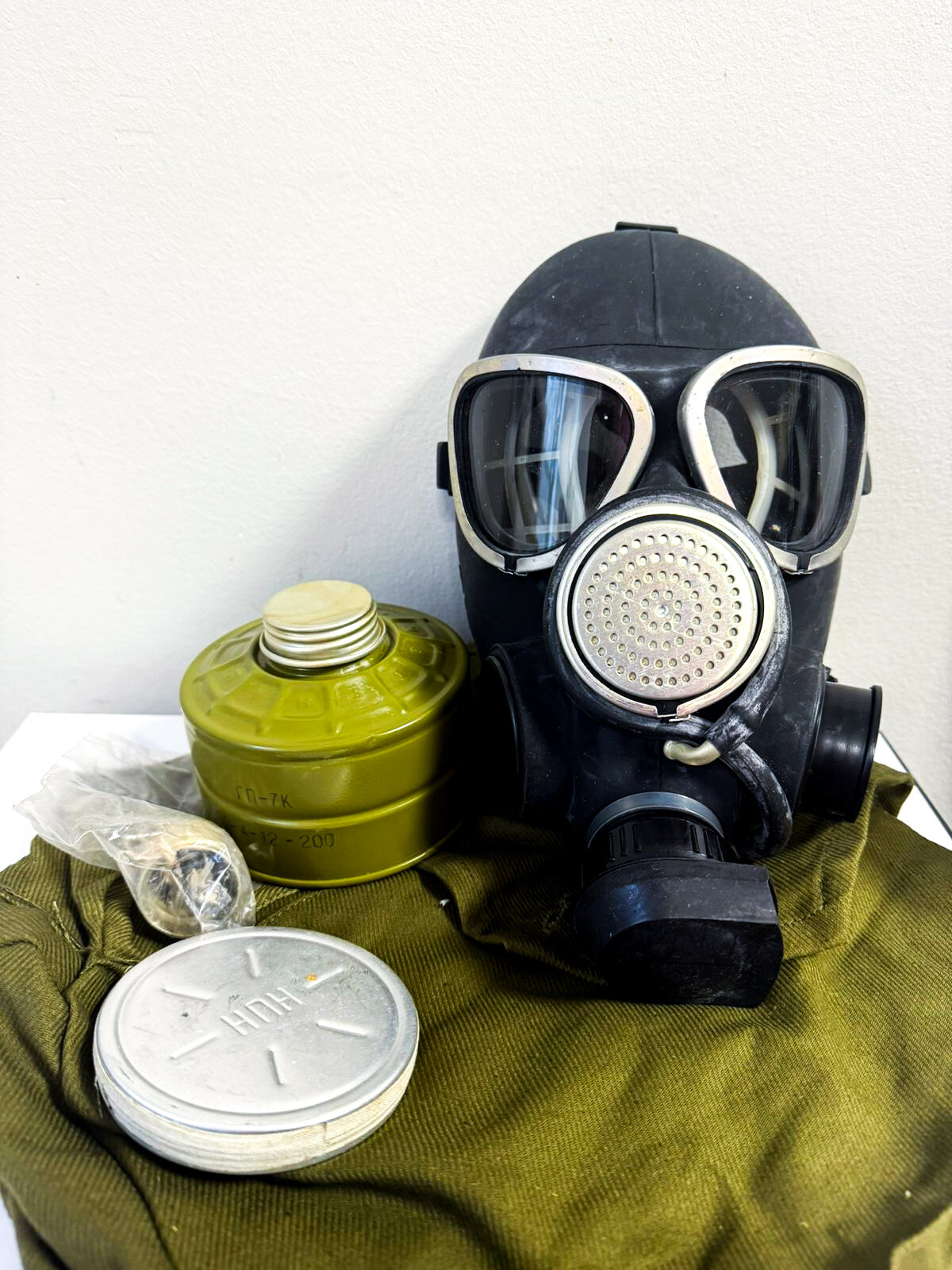 Противогаз ГП-7ВМ размер 1, 2003 года выпуска