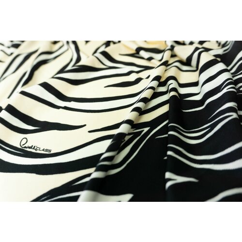 Ткань Трикоаж вискоза черно-белый тигриный принт купон 90 см. Ткань для шитья