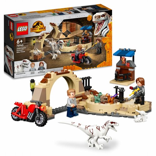 Конструктор LEGO Jurassic World Атроцираптор: погоня на мотоцикле 76945