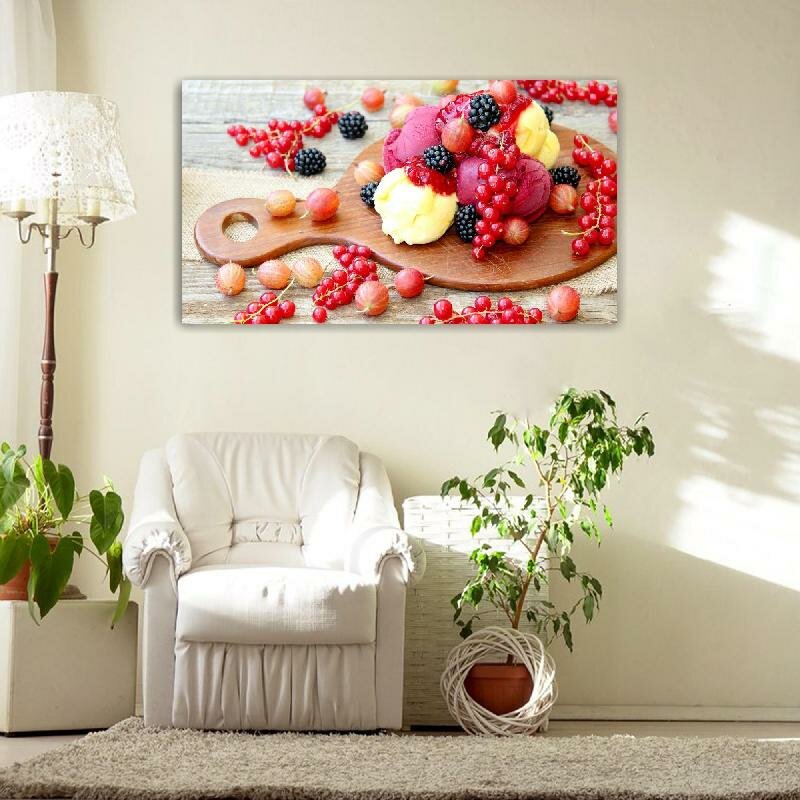 Картина на холсте 60x110 Альянс Лес "Ice cream yammy ягоды" на подрамнике / интерьер/ декор