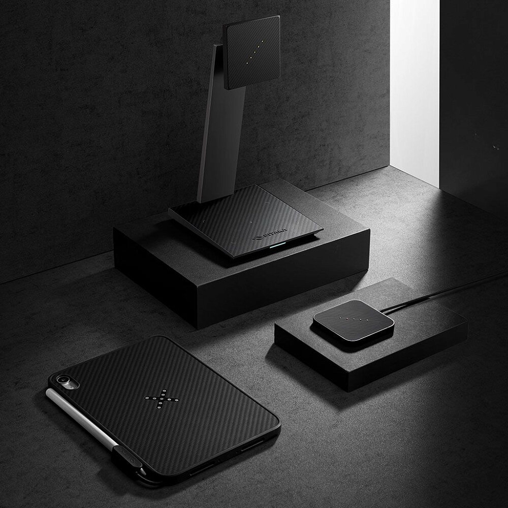 Магнитная подставка Pitaka MagEZ Stand для планшетов с беспроводной зарядкой цвет Черный (Black)
