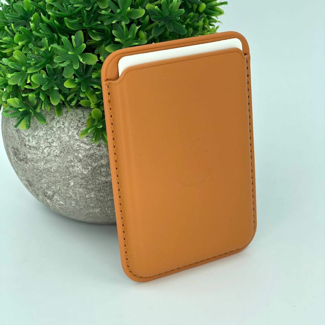 Кожаный картхолдер MagSafe для Apple iPhone / Эпл Айфон / Cardholder / Визитница / Leather Wallet with MagSafe
