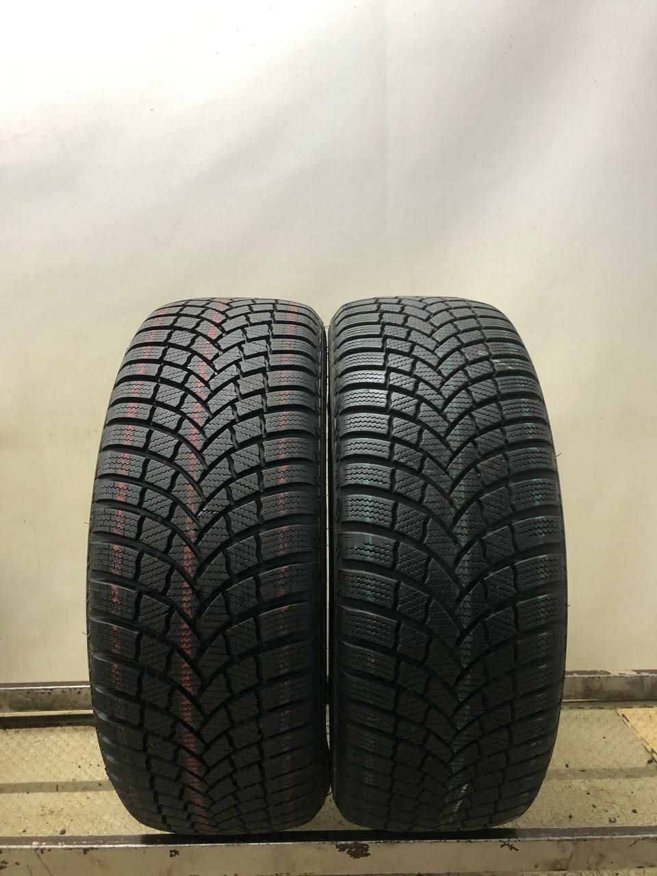 Bridgestone Blizzak LM001 EVO 205/55 R16 БУ Шины Зимние