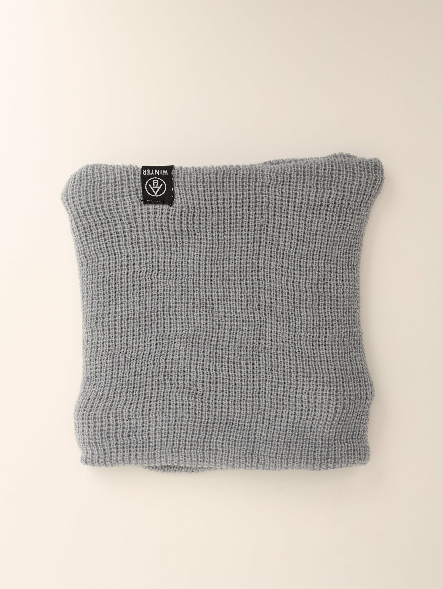 фото Снуд вязаный на зиму и демисезон с меховой подкладкой