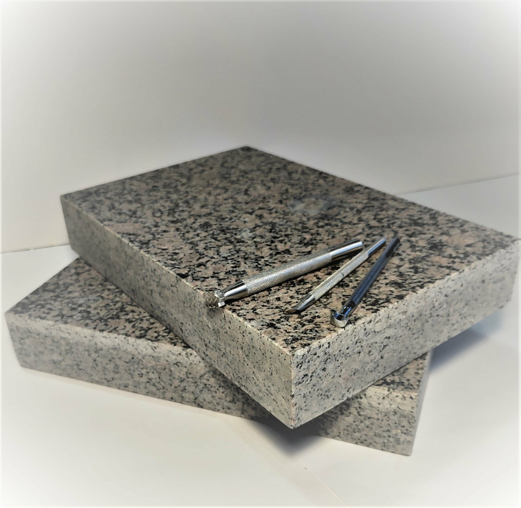 фото Гранитная плита для работы штампами по коже 30х20х5см