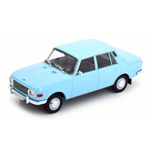 Wartburg 353 light blue