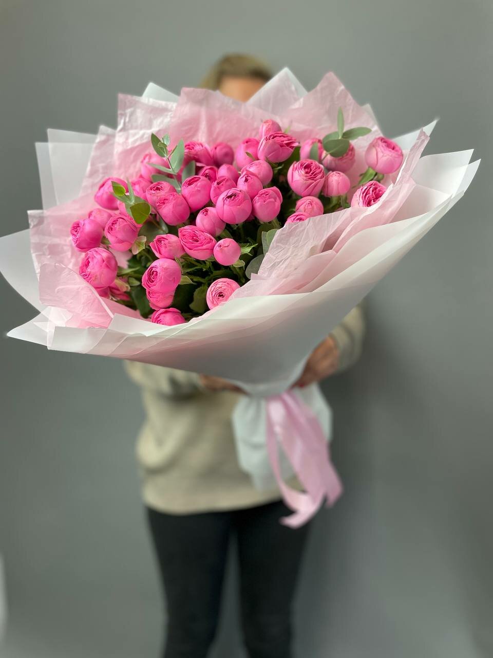Букет с кустовыми пионовидными розами сильва пинк от "Di_Flowerslab", размер L — фото 1