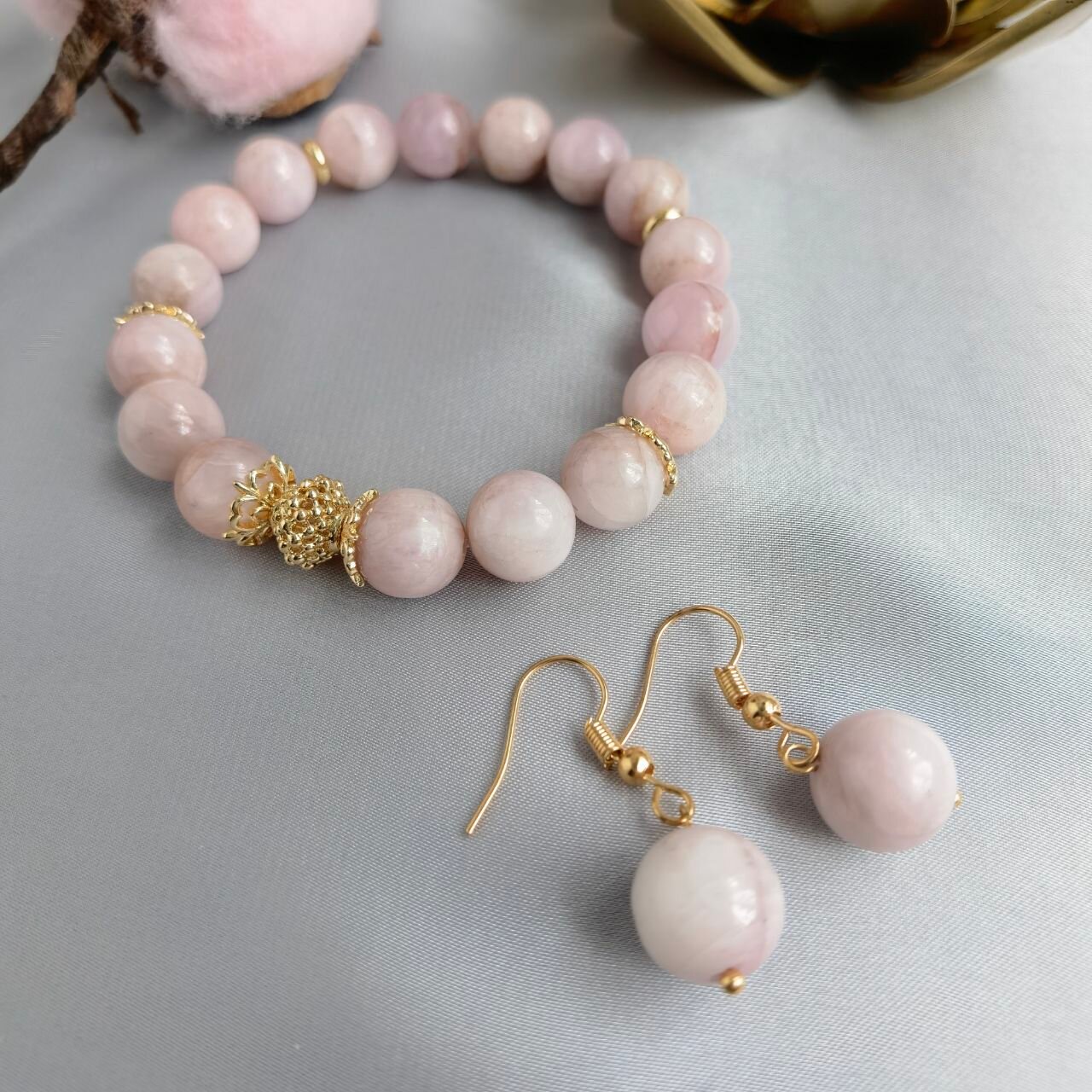 Комплект бижутерии: серьги, браслет, кунцит