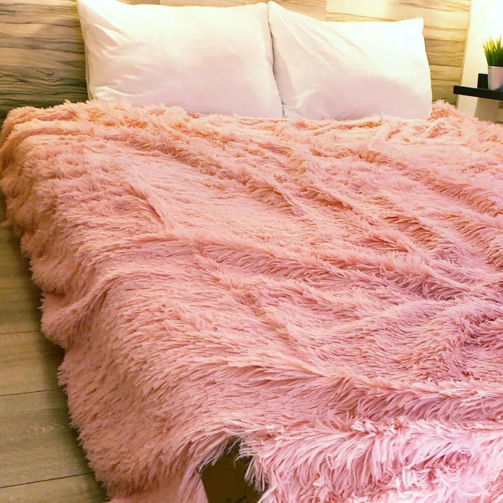фото Розовый пушистый плед с ворсом "Травка" 220х240см