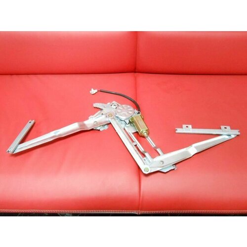 Механизм стеклоподъемника с мотором в сборе 24V ISUZU ELF с 1994 г правый API 15990₽