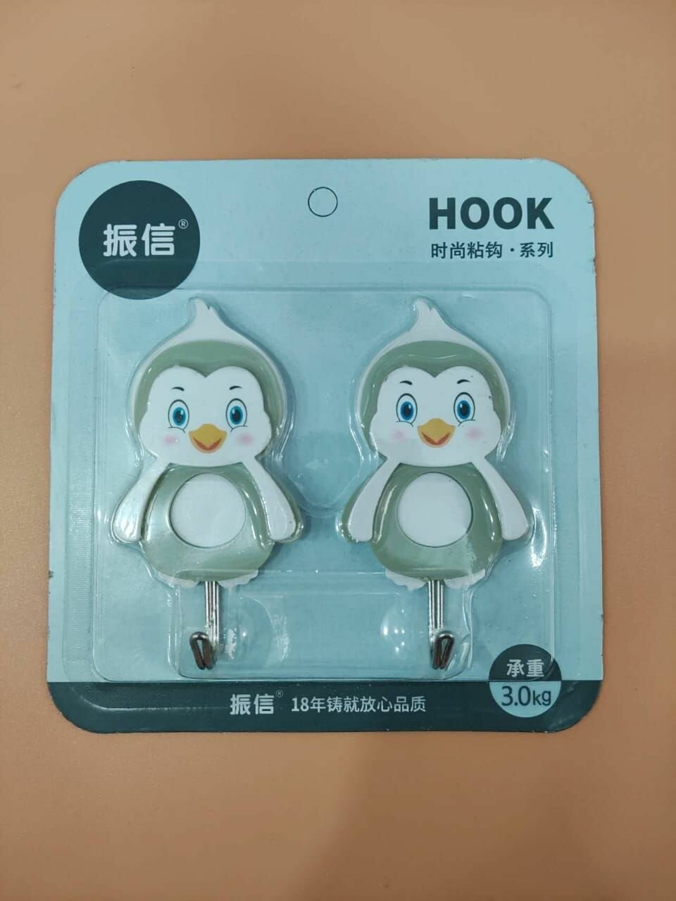 фото Крючки для ванной самоклеющиеся металлические, крючки для кухни на липучке настенные, вешалка для полотенец в ванную,2шт