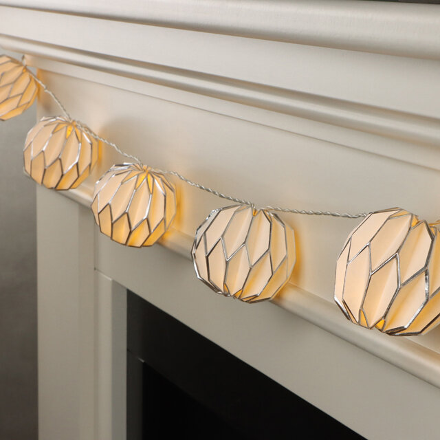 фото Star Trading Светодиодная гирлянда на батарейках Бумажные Фонарики - Осака 2.25 м, 10 теплых белых ламп, прозрачный ПВХ, IP20 728-49