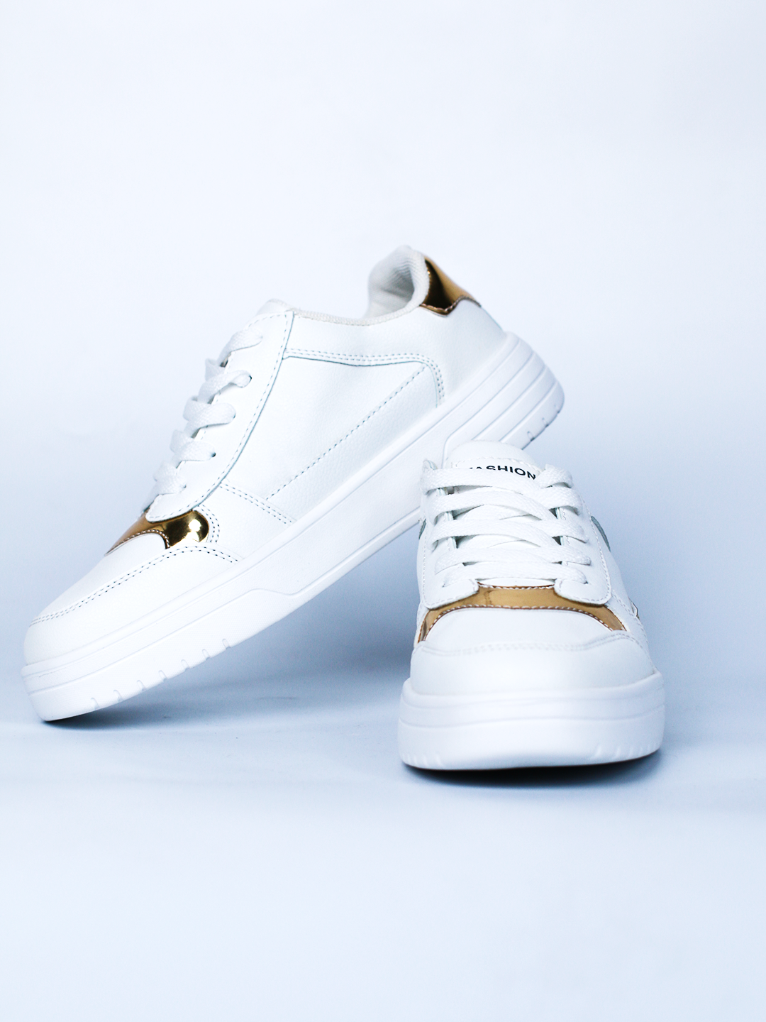 Кроссовки Кроссовки для женщин и девушек, золотистие цвета, легкие, подошва из ЭВА, размеры 36-44.