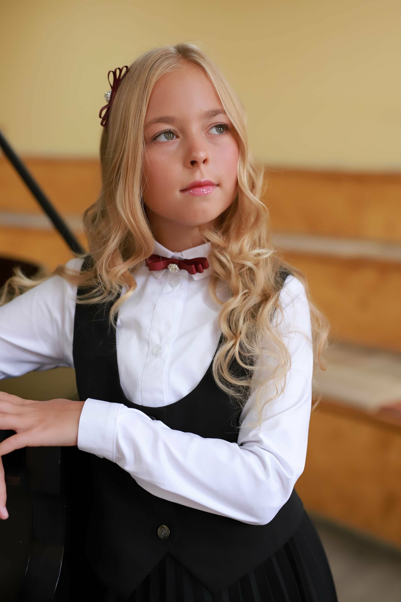 Ободок малый для девочки Андерсен Кантата — фото 1