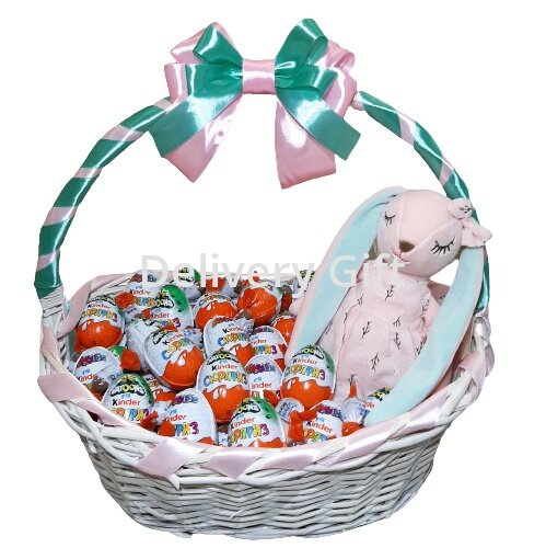 Подарочная корзина сладостей Delivery Gift "Зайчик с сюрпризами"